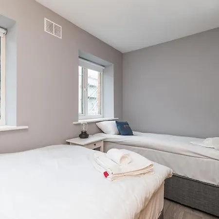 Apartment Fully Refurb Apartment3 1st Floor *