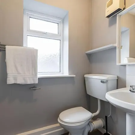 公寓 Fully Refurb Apartment3 1st Floor 德罗赫达