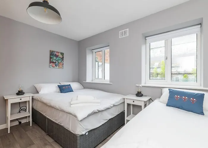 Fully Refurb Apartment3 1st Floor