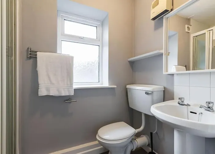 公寓 Fully Refurb Apartment3 1st Floor 德罗赫达